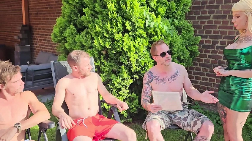 Meu Padastro Fez Um Churrasco Com Os Amigos E Quem Entrou No Espeto E Ganhou Linguica Foi Eu